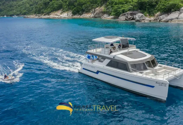 Full Day Trip Power Catamaran 53ft Maiton+PhiPhi